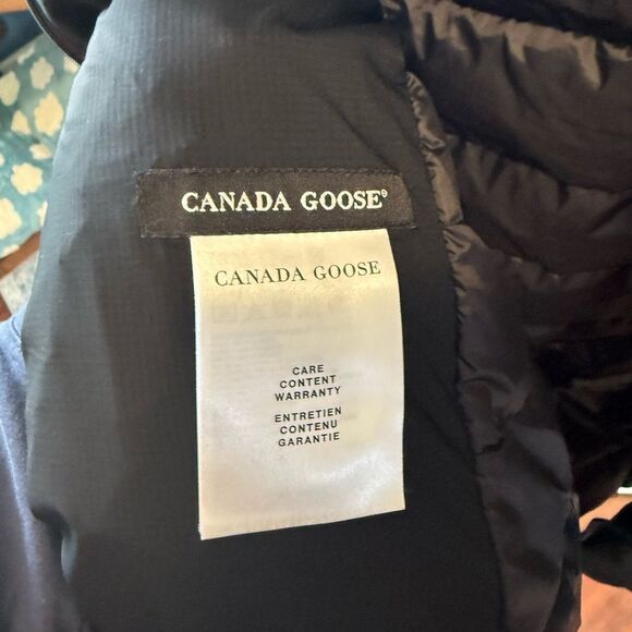 Men's CANADA GOOSE LODGE HOODED JACKET Lg - Picture 8 of 10